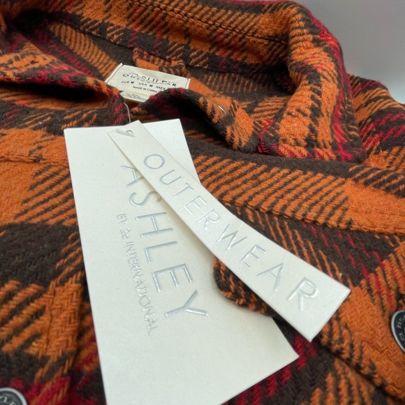 Ashley International Shacket with great detail and warm and cozy New Size M - Picture 14 of 14